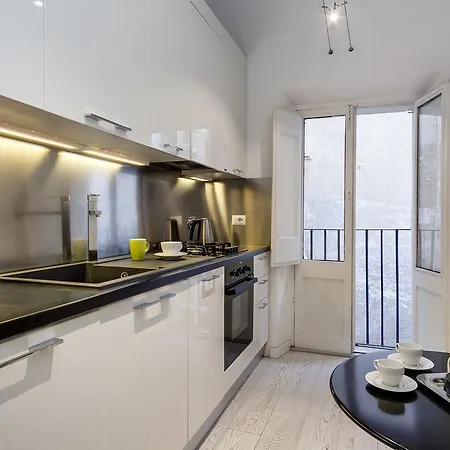 White Pantheon One Bedroom Apartment